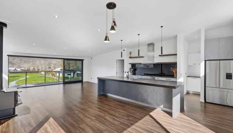 57 Stratford Drive, Cromwell