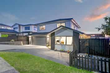 14 Kingfisher Road, Millwater