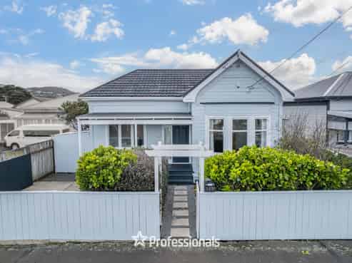 369 Jackson Street, Petone
