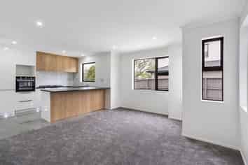 18 Calvert Avenue, Mangere East