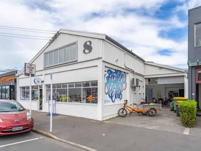 Stylish Central City Industrial Investment 