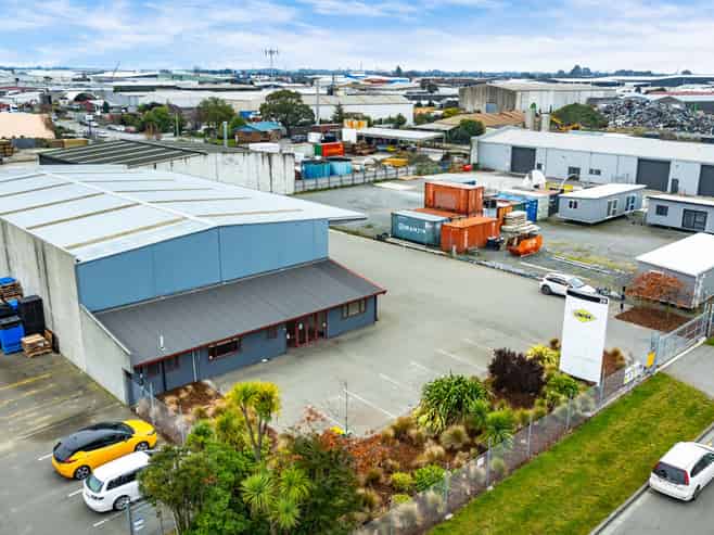 Tidy Standalone Industrial with Large Yard