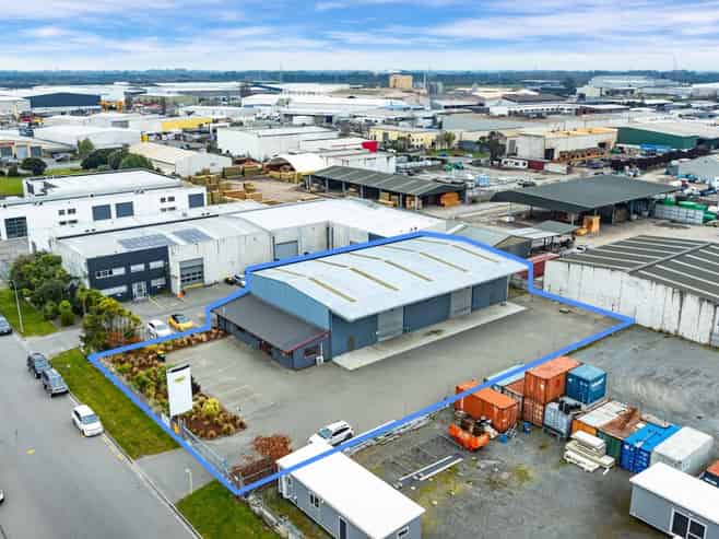 Tidy Standalone Industrial with Large Yard