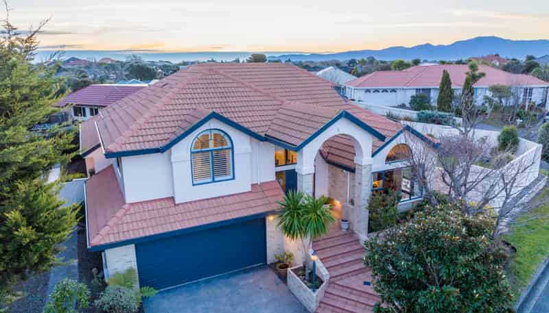 30 Bearing West Court, Paraparaumu