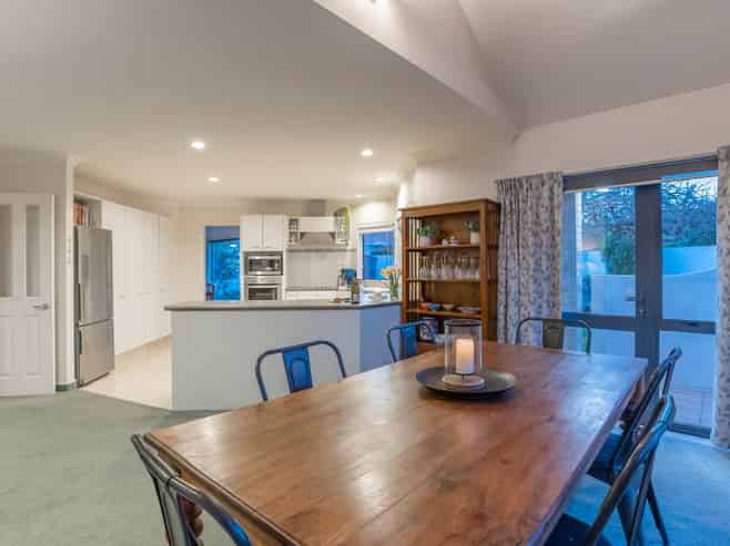 30 Bearing West Court, Paraparaumu