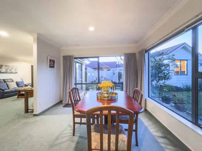 30 Bearing West Court, Paraparaumu
