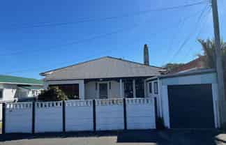 23 Collins Street, Petone