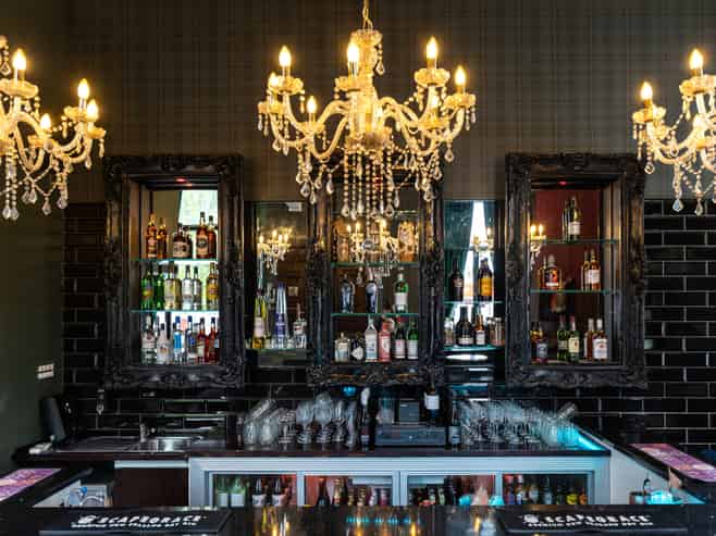  Historic Hotel In Marlborough Wine Country