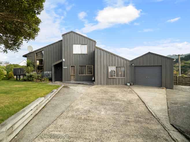 1 Magnetic Street, Port Chalmers