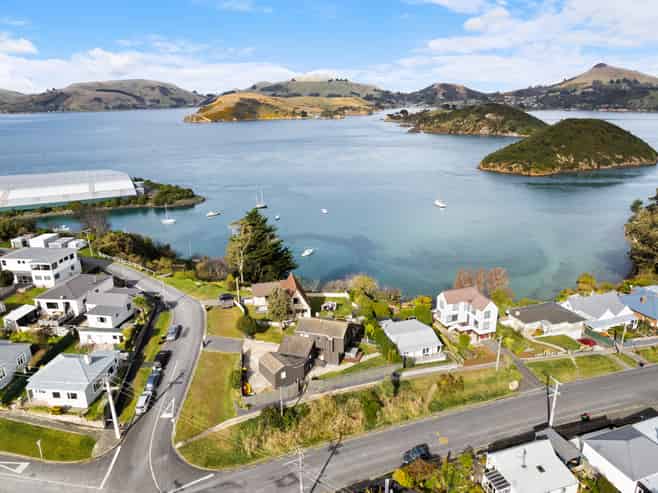 1 Magnetic Street, Port Chalmers