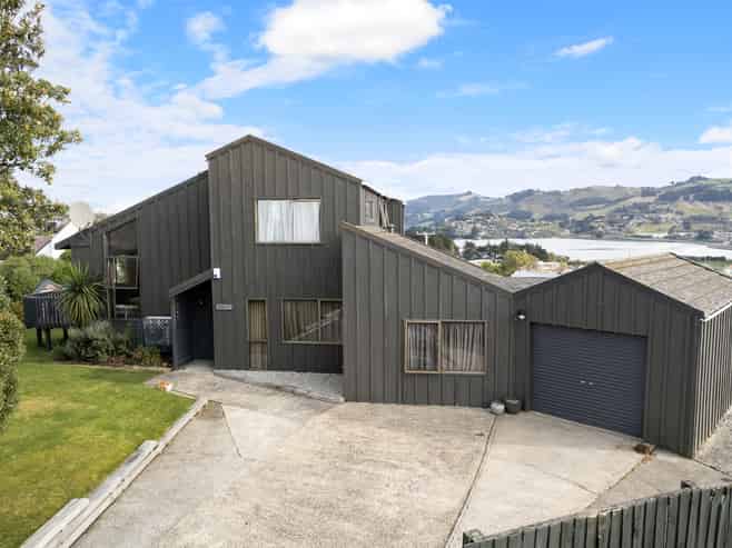 1 Magnetic Street, Port Chalmers