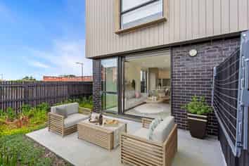 66 Te Tihi Street, Wiri