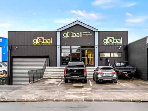 High Stud Warehouse + Modern Office