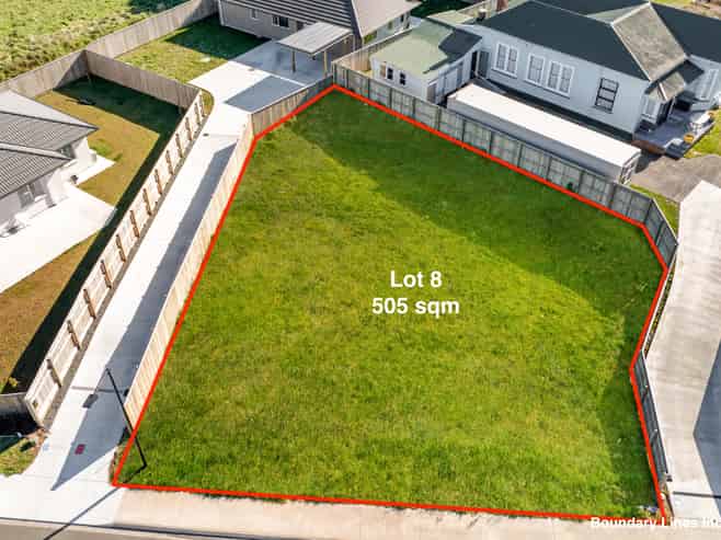 7 & 8 Atea Place, Hawera