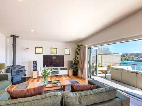 48 Burrell Road, Oneroa