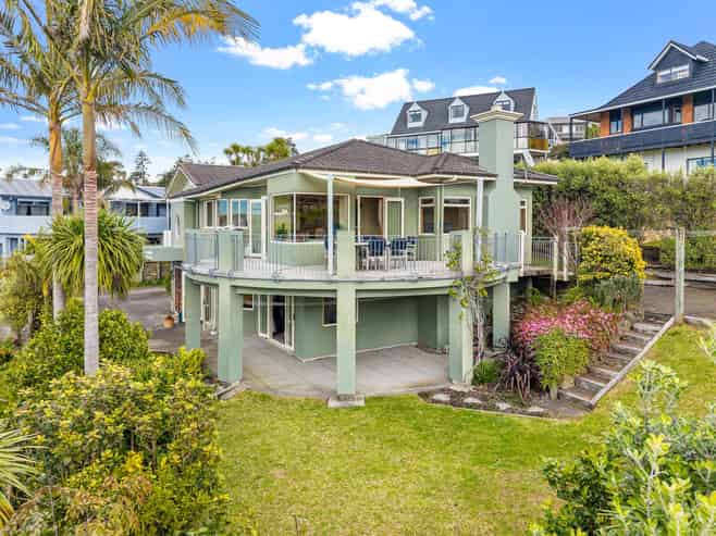 71 William Bayes Place, Red Beach