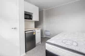 A/2/20 Jones Crescent, Melville