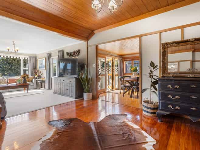 2 Church Street, Amberley