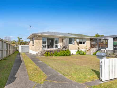1/941 Whangaparaoa Road, Manly