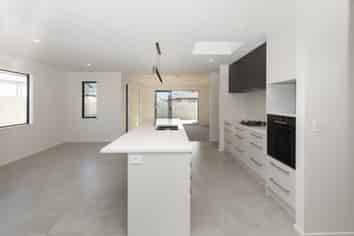 19 Tamara Crescent, Marshland