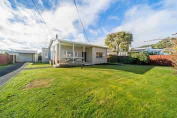 4 Heretaunga Square, Silverstream
