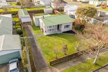 4 Heretaunga Square, Silverstream