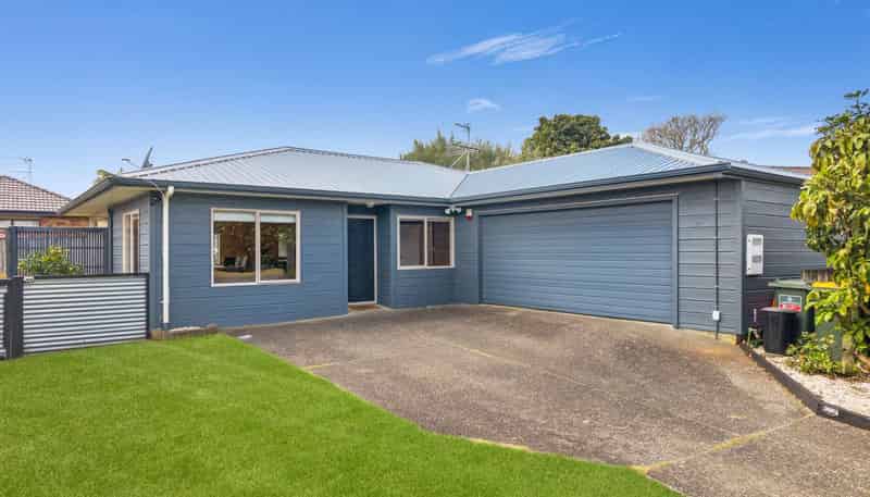 7 Four Oaks Place, Pukekohe