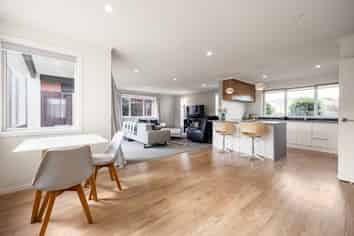 2 Mccorquindale Drive, Flagstaff
