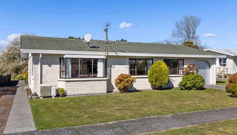 6 Cassandra Street, Stratford