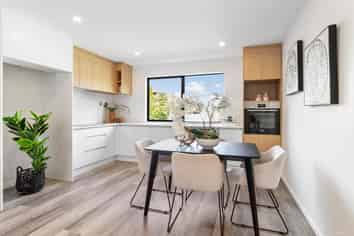 2/30 Potter Avenue, Northcote