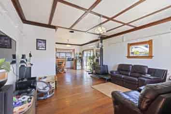 15 Ngahere Street, Inglewood