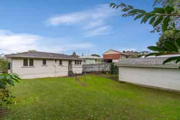 5 Mary Dreaver St, New Windsor