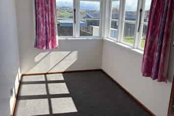 Hawkes Bay - Address withheld