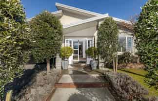 50 Kelliher Drive, Wanaka