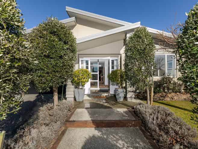 50 Kelliher Drive, Wanaka