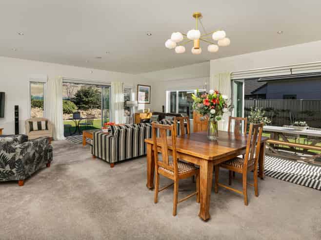 50 Kelliher Drive, Wanaka