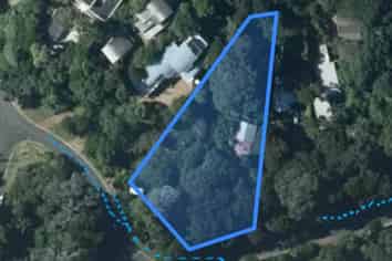 85 Hill Road, Palm Beach