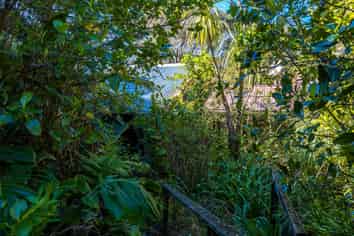 85 Hill Road, Palm Beach