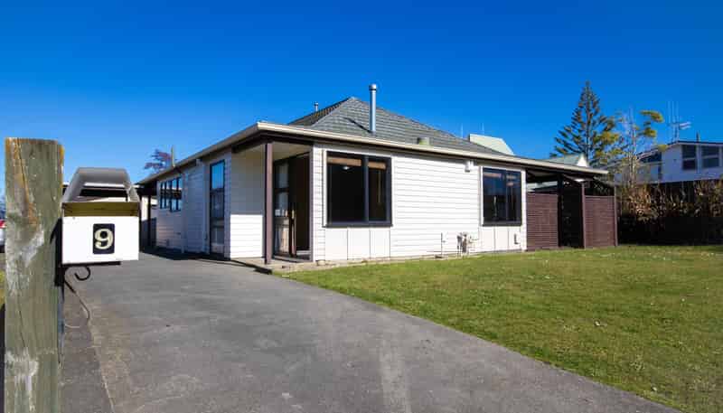 9 Papawai Place, Milson