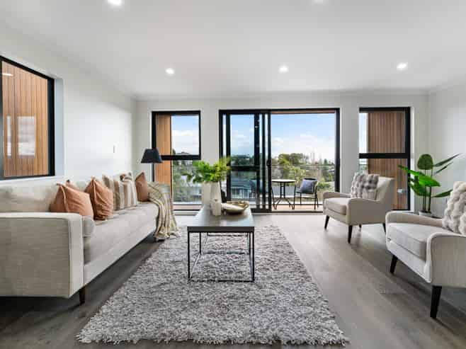 1,2,3/1 George Laurenson Lane, Mount Roskill