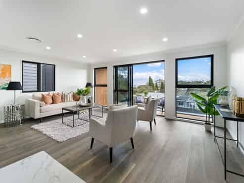 1/1 George Laurenson Lane, Mount Roskill