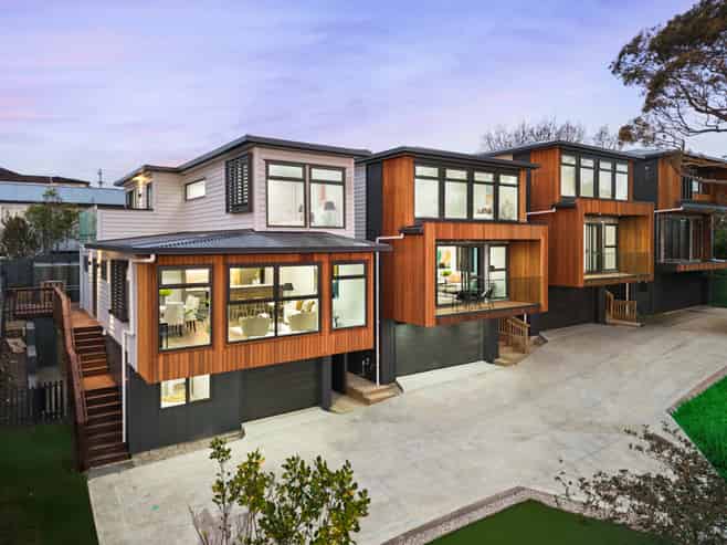 1,2,3/1 George Laurenson Lane, Mount Roskill