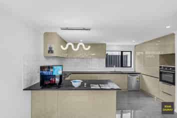 26A Russell Road, Manurewa