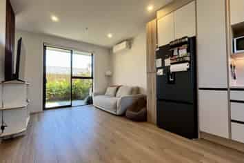 27D Dawnhaven Drive, Te Atatu Peninsula
