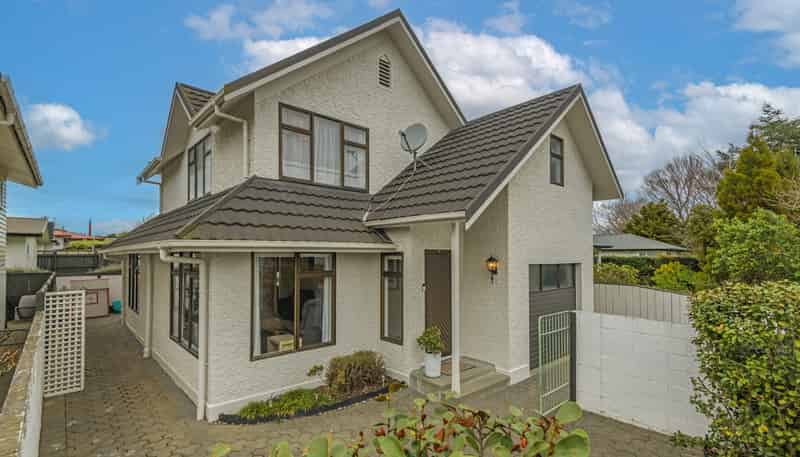 1A Surrey Crescent, Hokowhitu