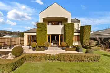 9 Buxton Terrace, Saint Martins