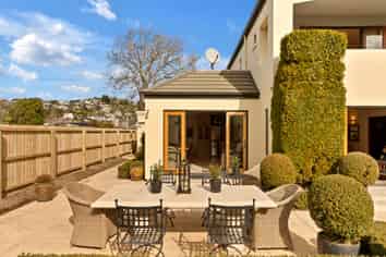 9 Buxton Terrace, Saint Martins