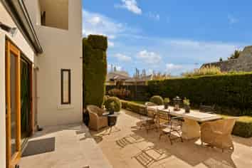 9 Buxton Terrace, Saint Martins