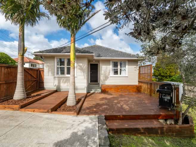 62A Roberts Road, Glenfield