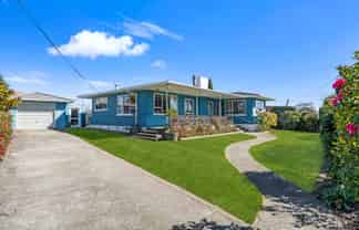 8 Lemari Avenue, Stoke